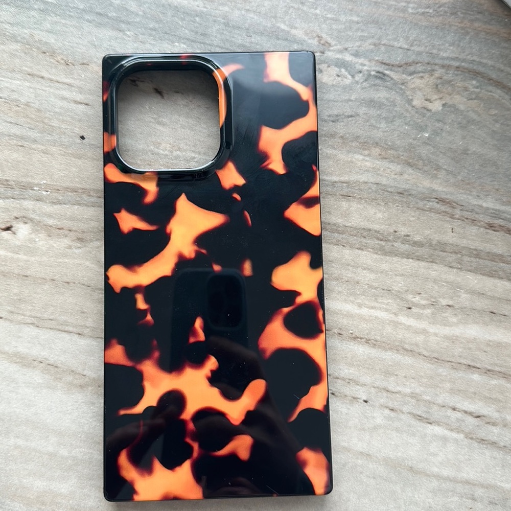 Flaunt tortoise square case iPhone 14 pro max